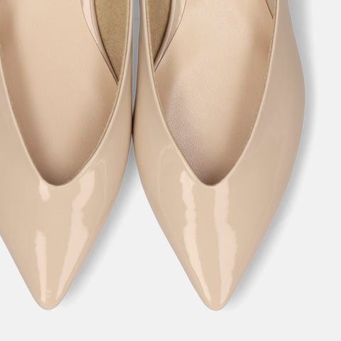 予約：メタルアクセント Vカットフラットシューズ（m17067）ナチュラルE