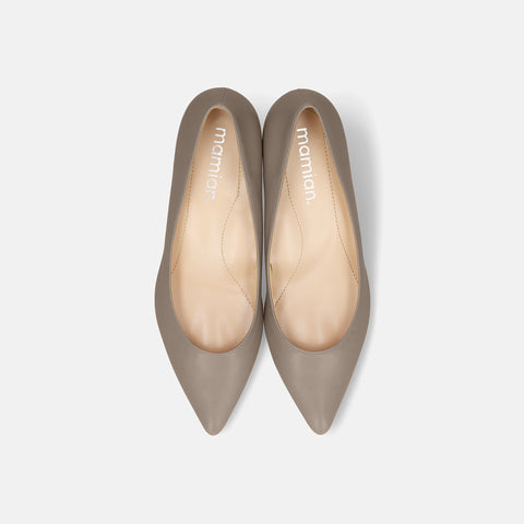 10% OFF: 2024SS: iCoN COLORS: Pointed Toe Smooth Pumps (C57173) Greige